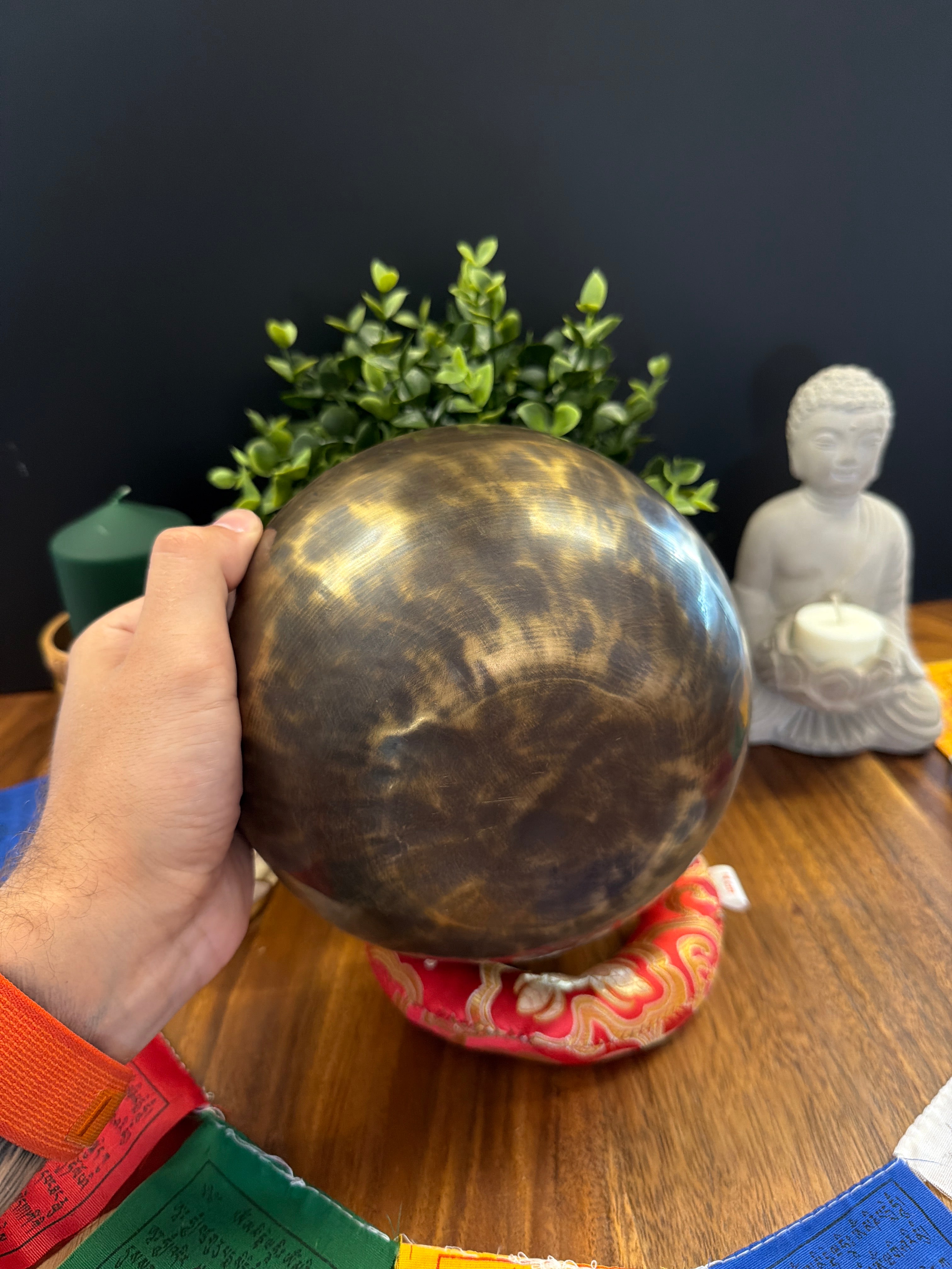 Bol chantant tibétain artisanal - LA 865 Hz - Chakra Couronne - 18 cm