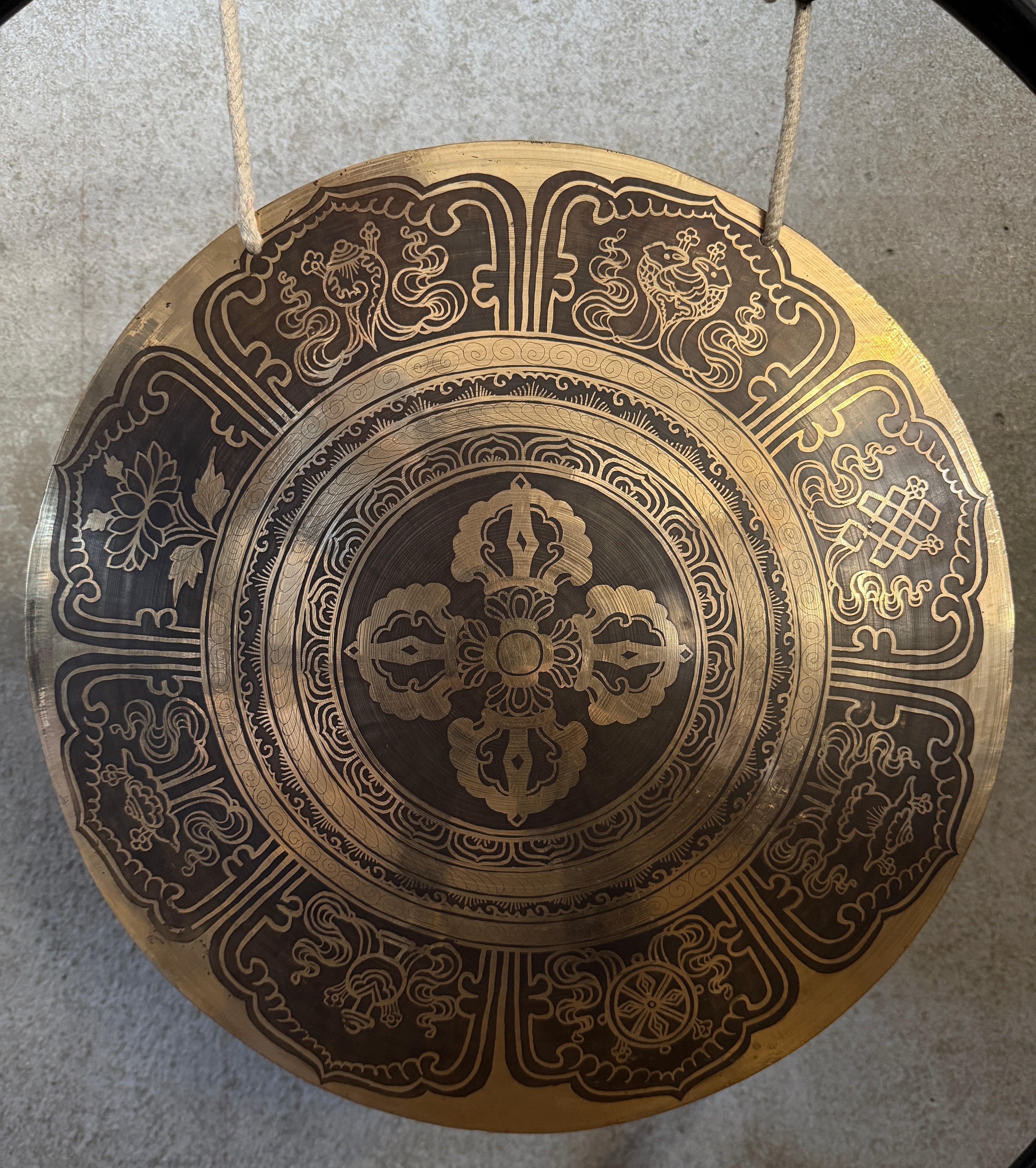 Gong Népalais 40 cm avec support et maillet
