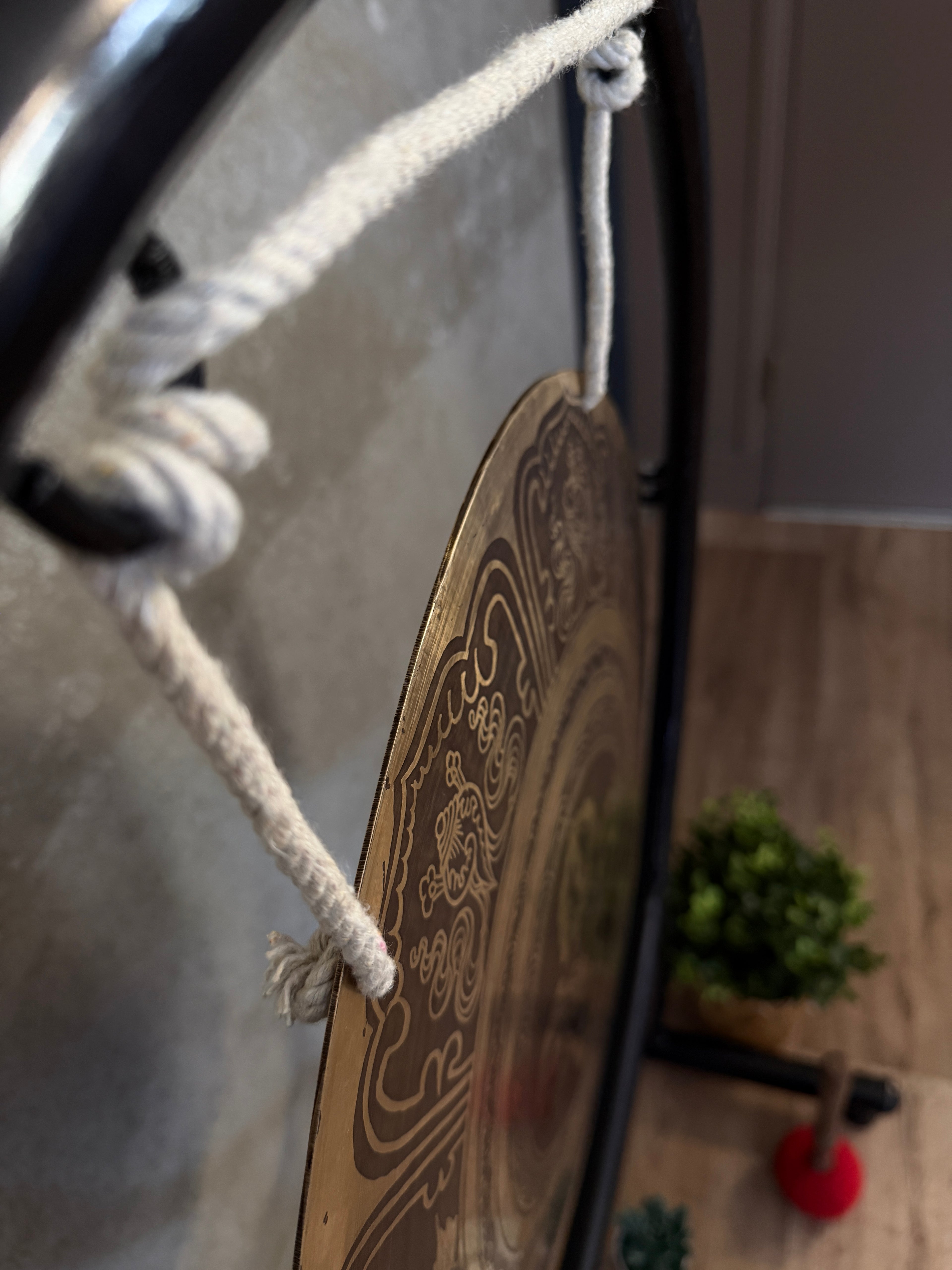 Gong Népalais 40 cm avec support et maillet